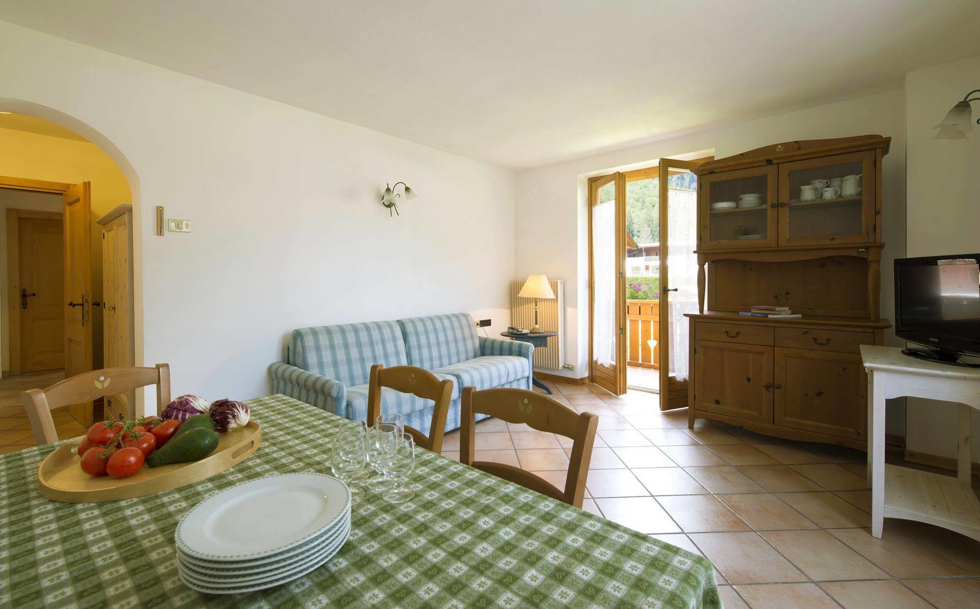 Residence Rio Piccolo Molveno Bagian luar foto
