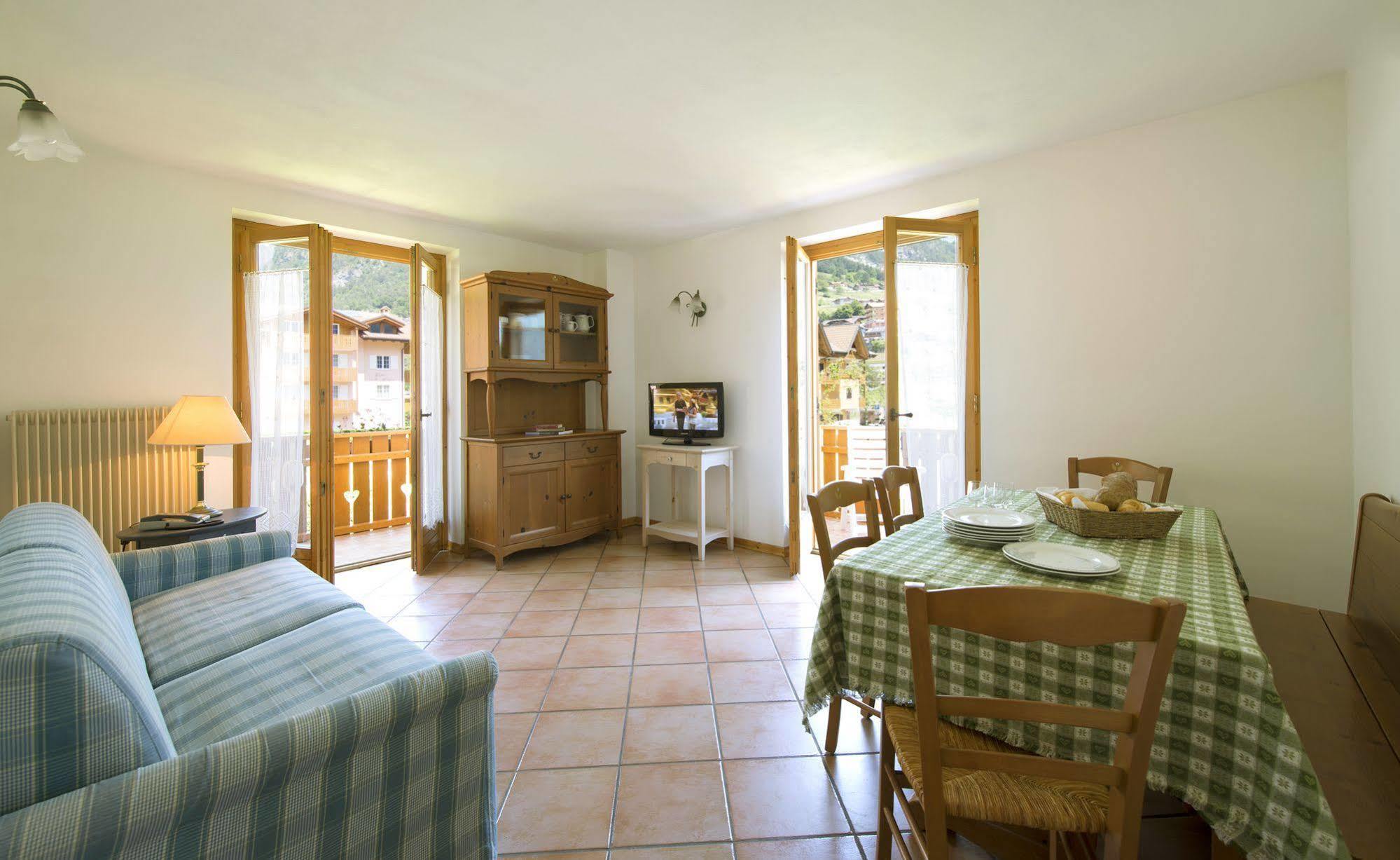 Residence Rio Piccolo Molveno Bagian luar foto