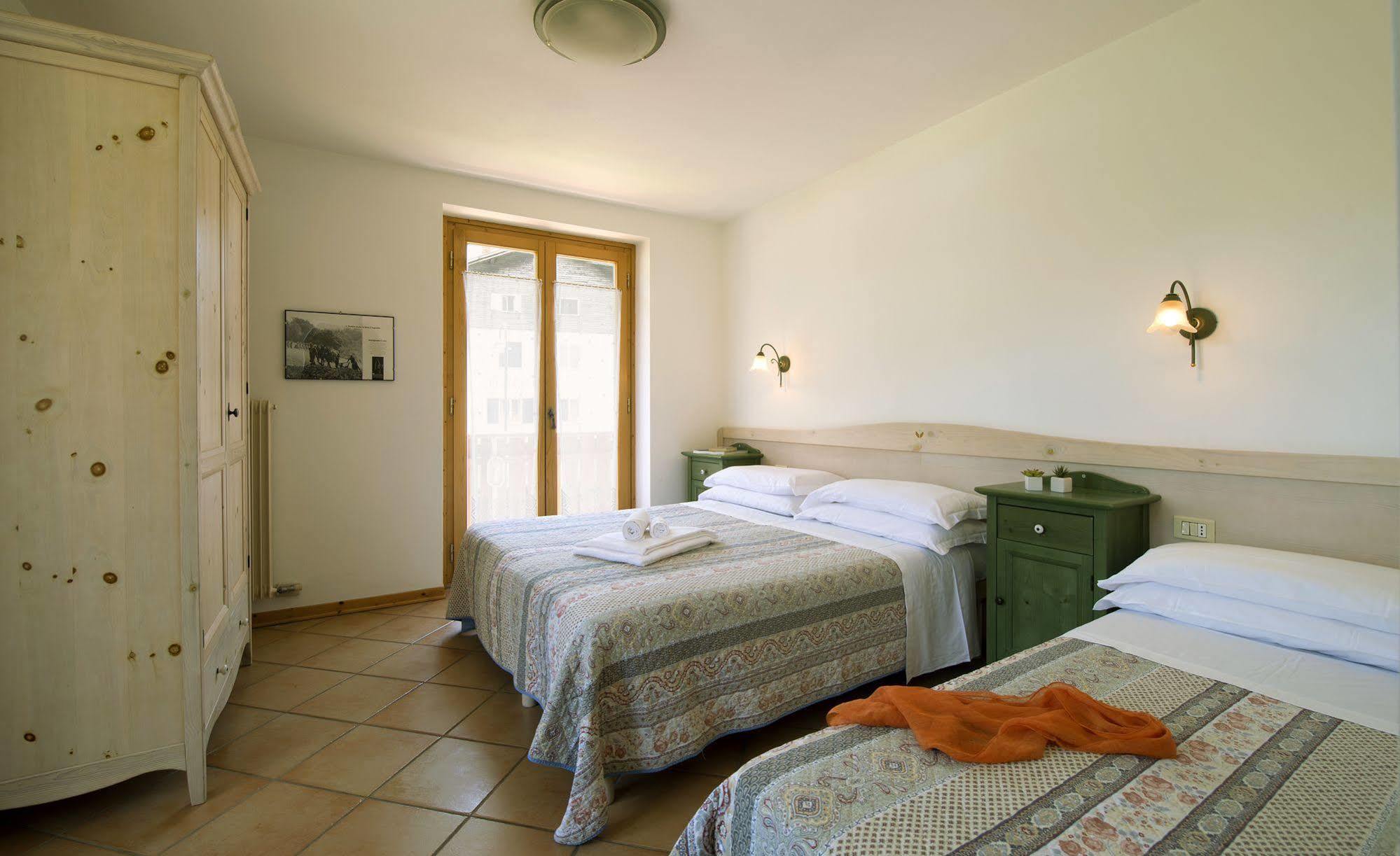 Residence Rio Piccolo Molveno Bagian luar foto
